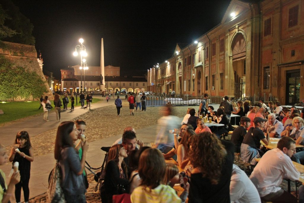 Cena itinerante per la città con il Lugo in Tavola
