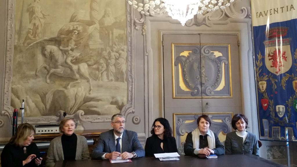 Faenza, ventimila euro per le scuole medie