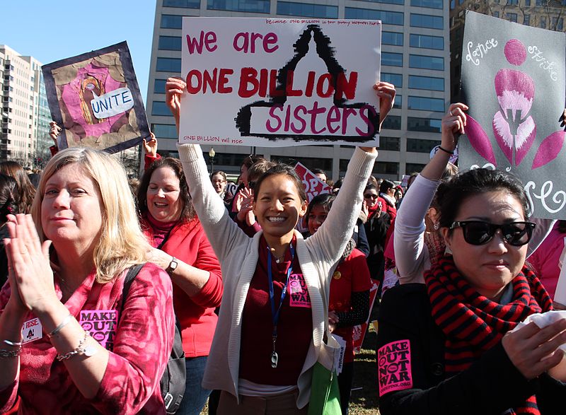 Russi contro la violenza sulle donne con il One Billion Rising