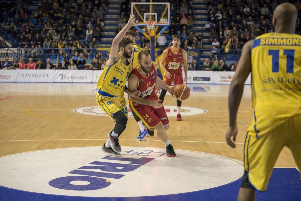 Orasì Basket Ravenna sconfitta da Montegranaro