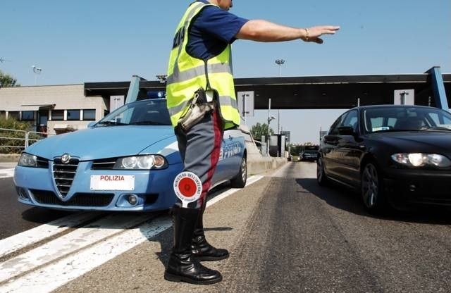 La Polizia Stradale di Faenza denuncia un camionista