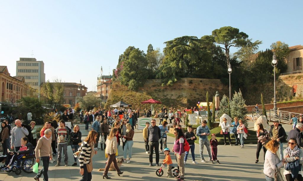 Il centro si riempie di visitatori con il Lugo Garden Festival
