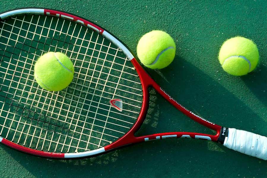 Appassionato di tennis ruba una preziosa racchetta, arrestato dai carabinieri