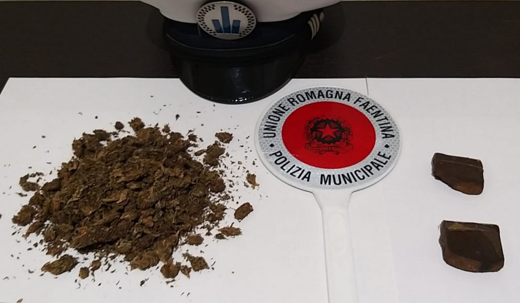Faenza, droga al parco Bucci, un uomo denunciato per spaccio