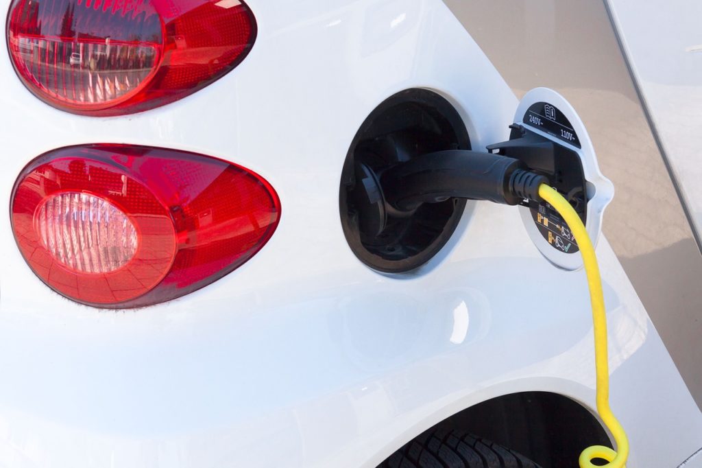 Dall’autunno 17 nuove colonnine per la ricarica delle auto elettriche