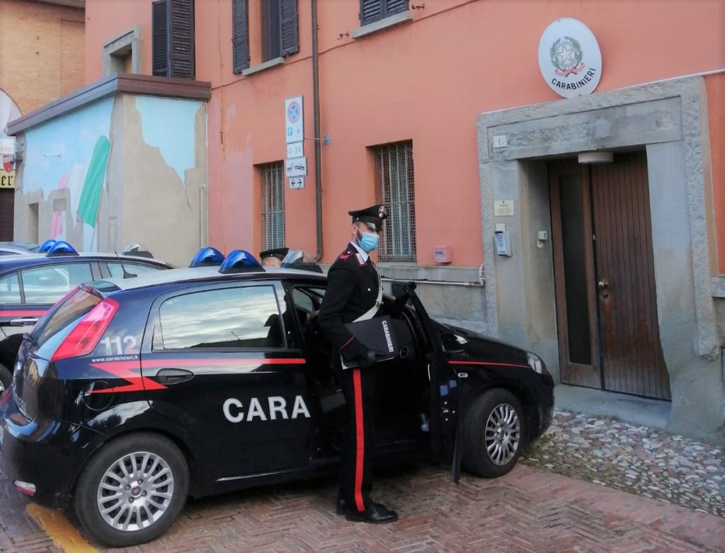 Dozza: denunciato dai Carabinieri truffatore “porta a porta”