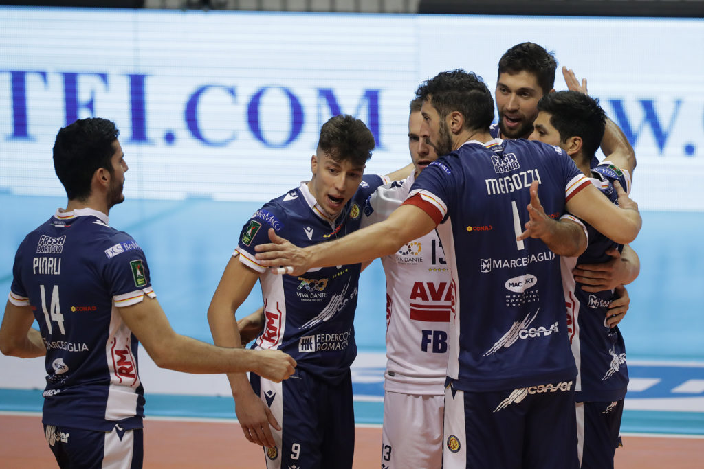 Nella classica del volley, Ravenna prova a insidiare anche Modena