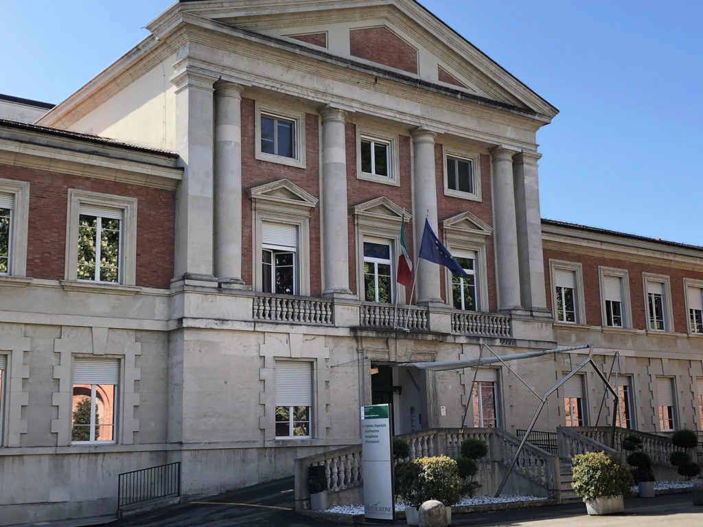 Un anno fa il primo paziente positivo a Montecatone, i ricordi di quei giorni ne “La prova più difficile”