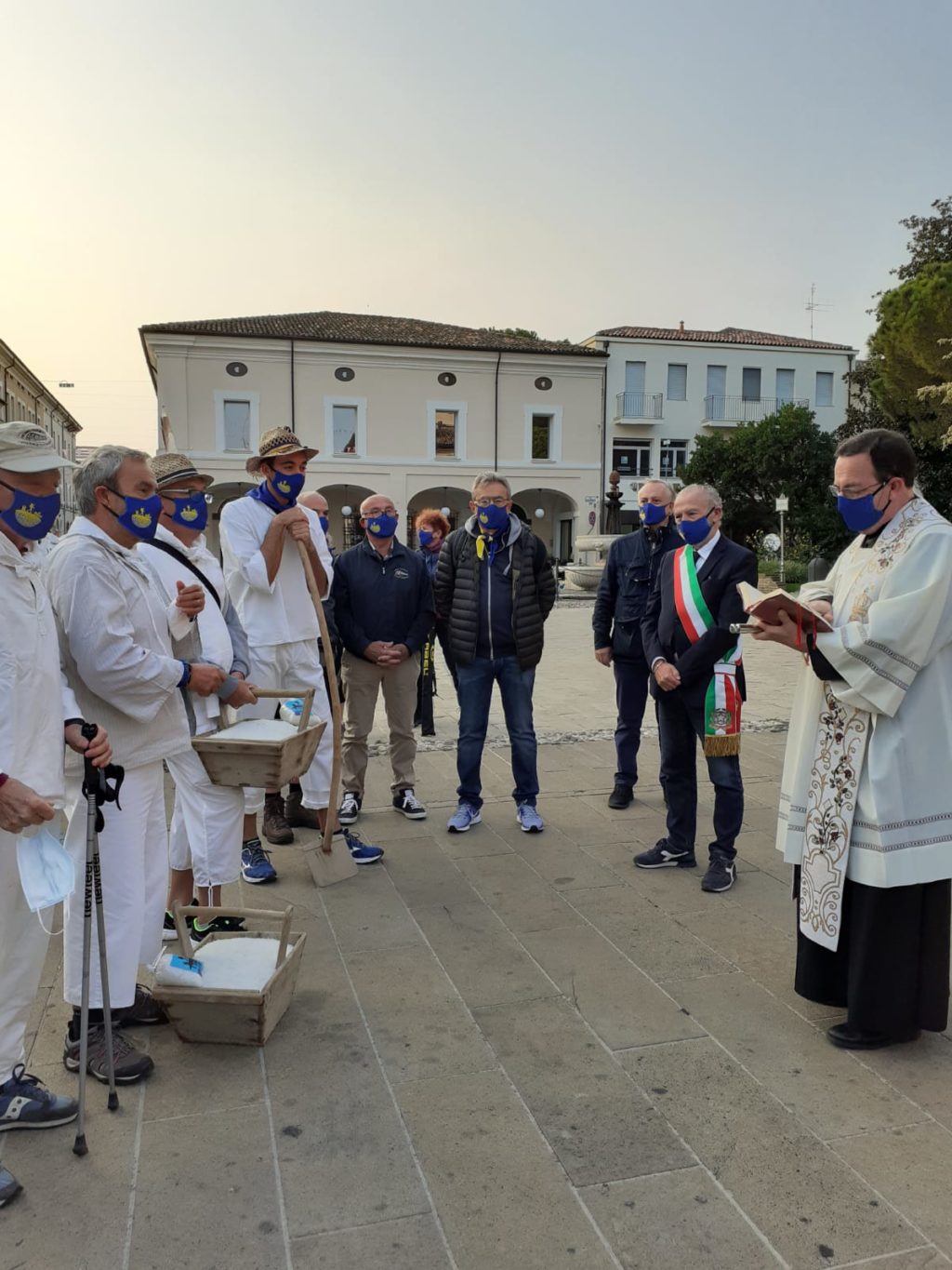 Inviato a Papa Francesco il sale di Cervia