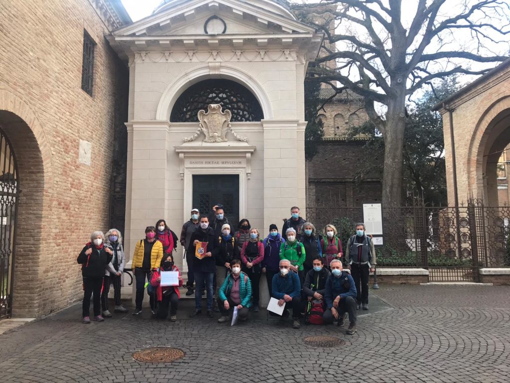 Una delegazione Cai Ravenna in partenza per il “Cammino di Dante”