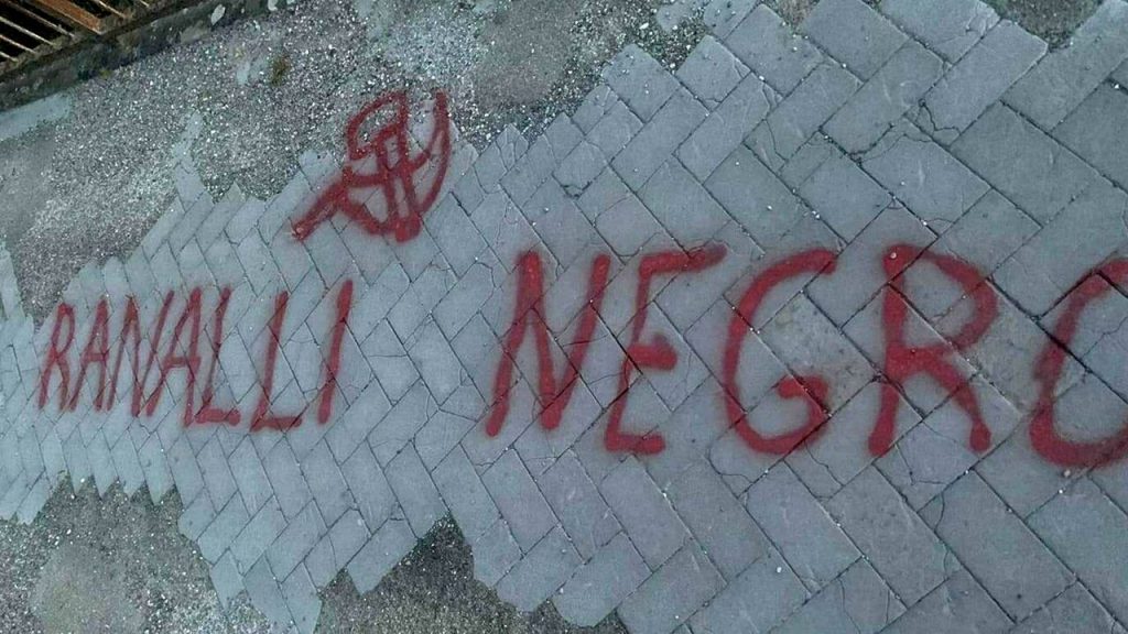 Scritta razzista contro il sindaco di Lugo Ranalli