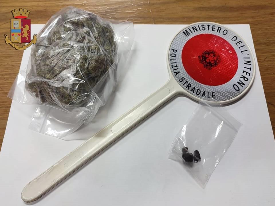 POLIZIA. DENUNCIATI TRE STRANIERI PER POSSESSO DI DROGA