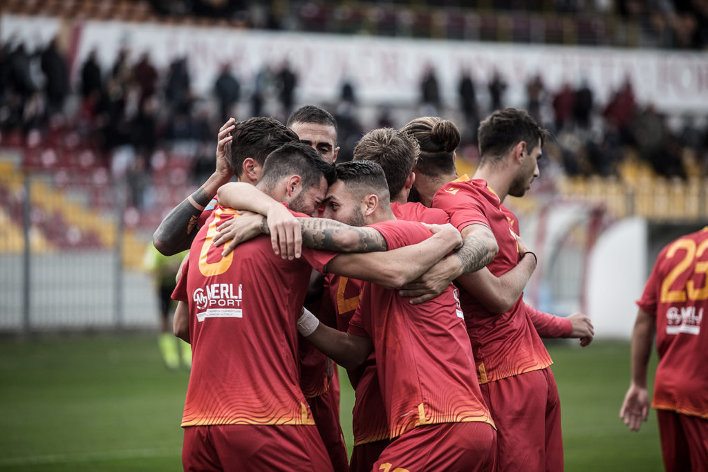 CALCIO SERIE D: IL RAVENNA ABBATTE IL PRATO