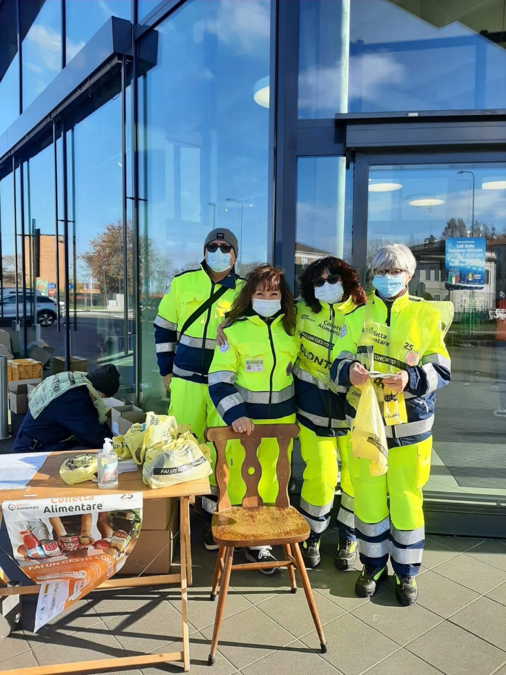 MASSA LOMBARDA: SUCCESSO ALLA GIORNATA DELLA COLLETTA ALIMENTARE
