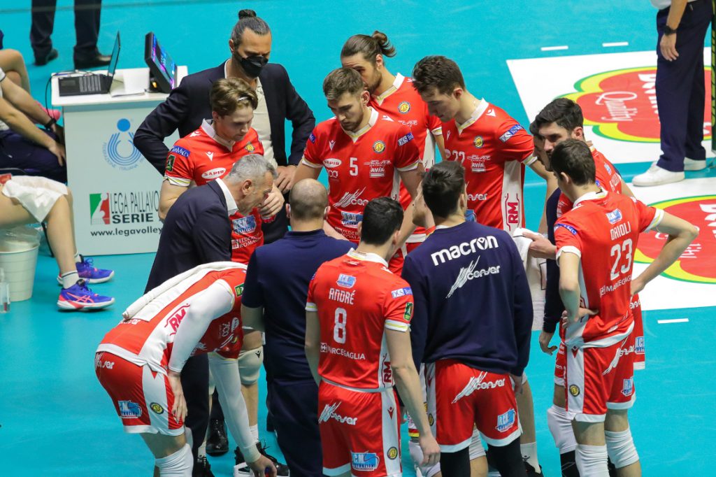 VOLLEY SUPERLEGA: LA CONSAR RCM CADE A MONZA E RETROCEDE IN A2