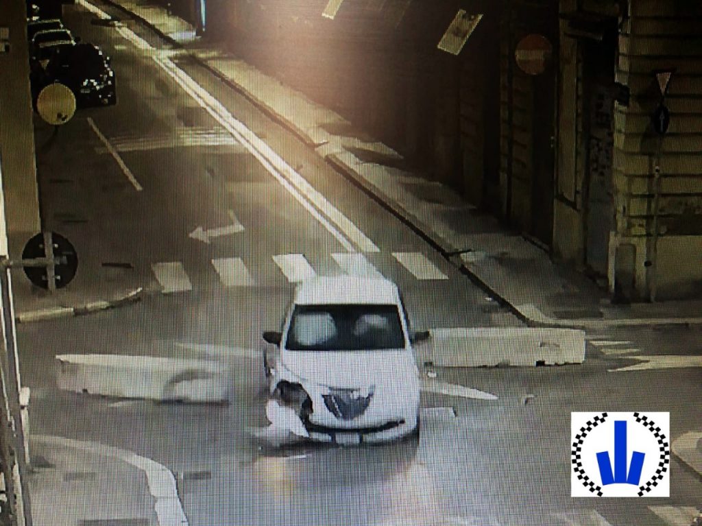 Faenza: Individuato l’automobilista che domenica notte ha distrutto ‘La rosa dei venti’