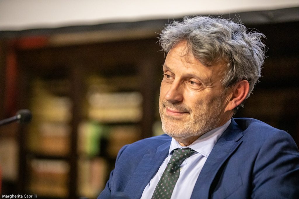 LUGO: IL POLITOLOGO PARSI AL CAFFE’ LETTERARIO