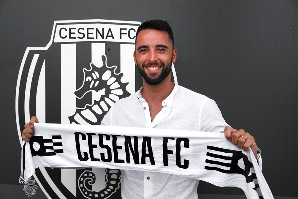 AL CESENA FC ARRIVA IL CENTROCAMPISTA RICCARDO CHIARELLO