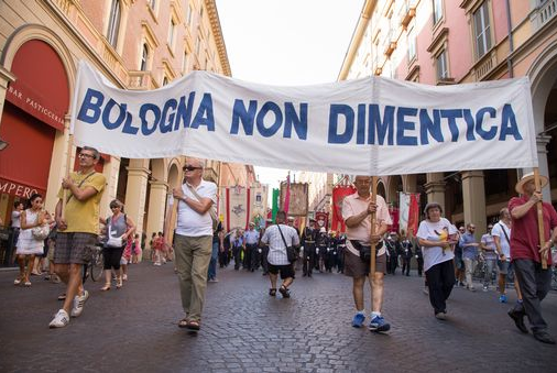 STRAGE BOLOGNA, INDAGINE PARLAMENTARE SU ANNI PIOMBO ALLARMA PARENTI VITTIME