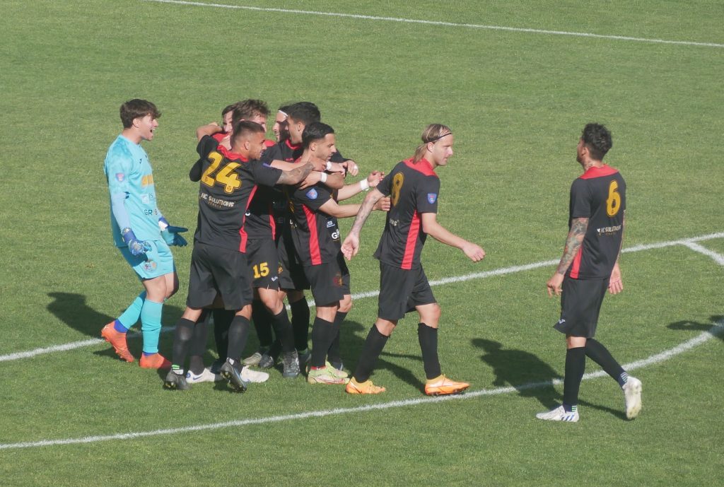 CALCIO SERIE D: IL RAVENNA ESPUGNA IL MORGAGNI E TINGE IL DERBY DI GIALLOROSSO