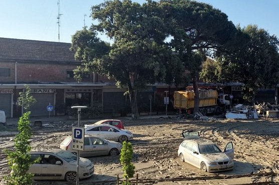 PARTITA L’EROGAZIONE DEI PRIMI CONTRIBUTI PER AUTO, CICLOMOTORI E MOTOCICLI ALLUVIONATI