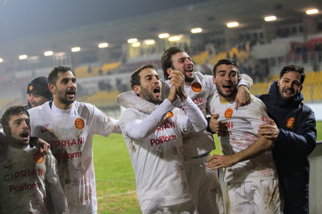 RAVENNA FC: RIMONTA AL 94′ E SEMIFINALE CONQUISTATA AI RIGORI