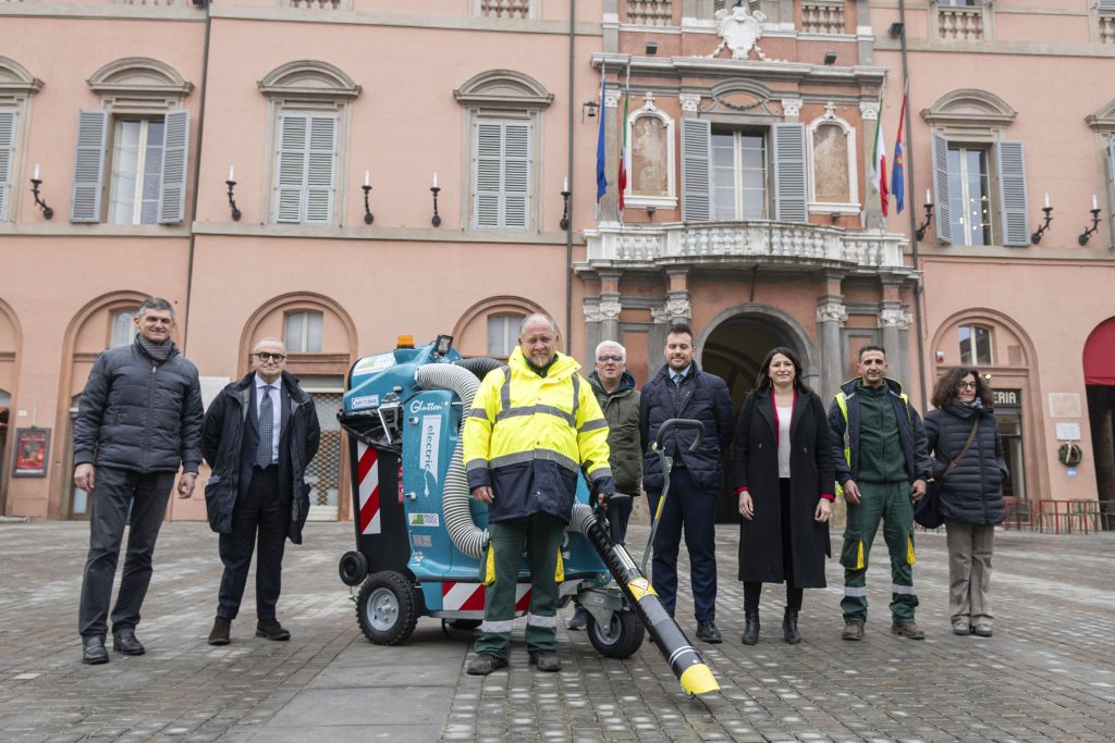 IMOLA: ARRIVA GLUTTON PER LA PULIZIA DEL CENTRO STORICO