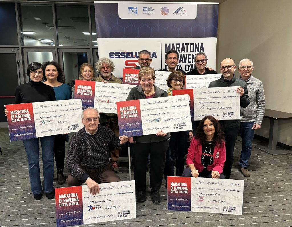 MARATONA DI RAVENNA, CONSEGNATI GLI ASSEGNI ALLE ONLUS LOCALI