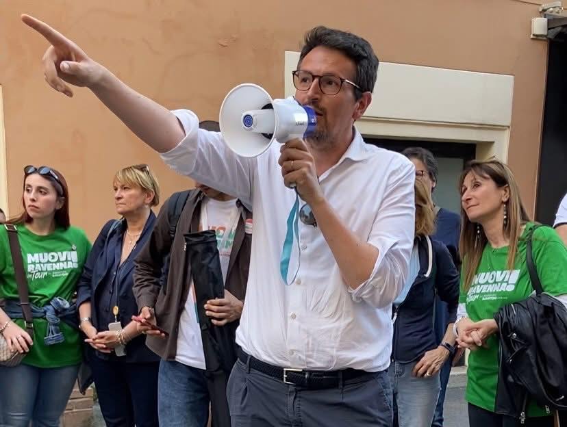 RAVENNA: SABATO IL 21ESIMO SBARCO DI MIGRANTI. IL SINDACO BARATTONI: “ACCOGLIENZA PRONTA, MA DECISIONI DISUMANE”